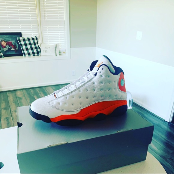 New authentic - Picture 1 of 1